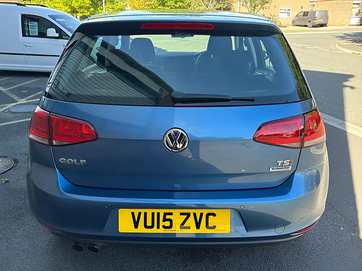 Used 2015 Volkswagen Golf Match Bluemotion Tech Pacific Blue - Interior and Exterior details 4