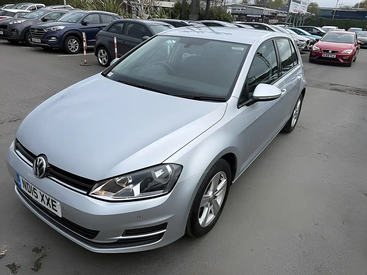 Used 2015 Volkswagen Golf Match Edition Silver - Interior and Exterior details 16