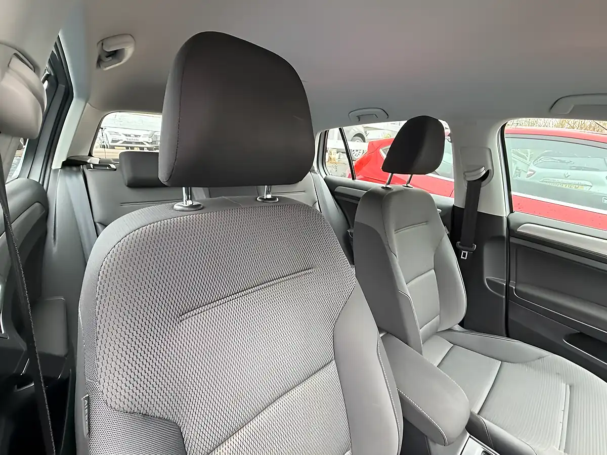 Used 2015 Volkswagen Golf Match Edition Silver - Interior and Exterior details 2