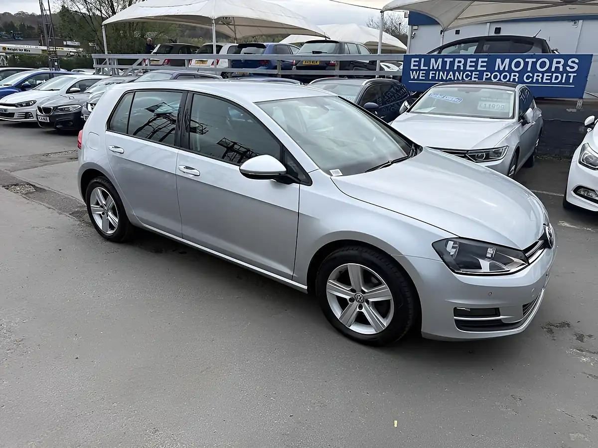 Used 2015 Volkswagen Golf Match Edition Silver - Interior and Exterior details 9