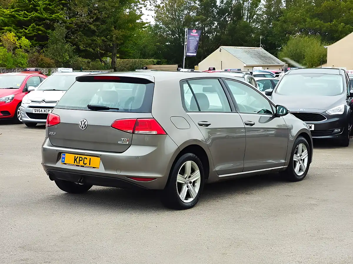 Used 2015 Volkswagen Golf Match Grey - Interior and Exterior details 10