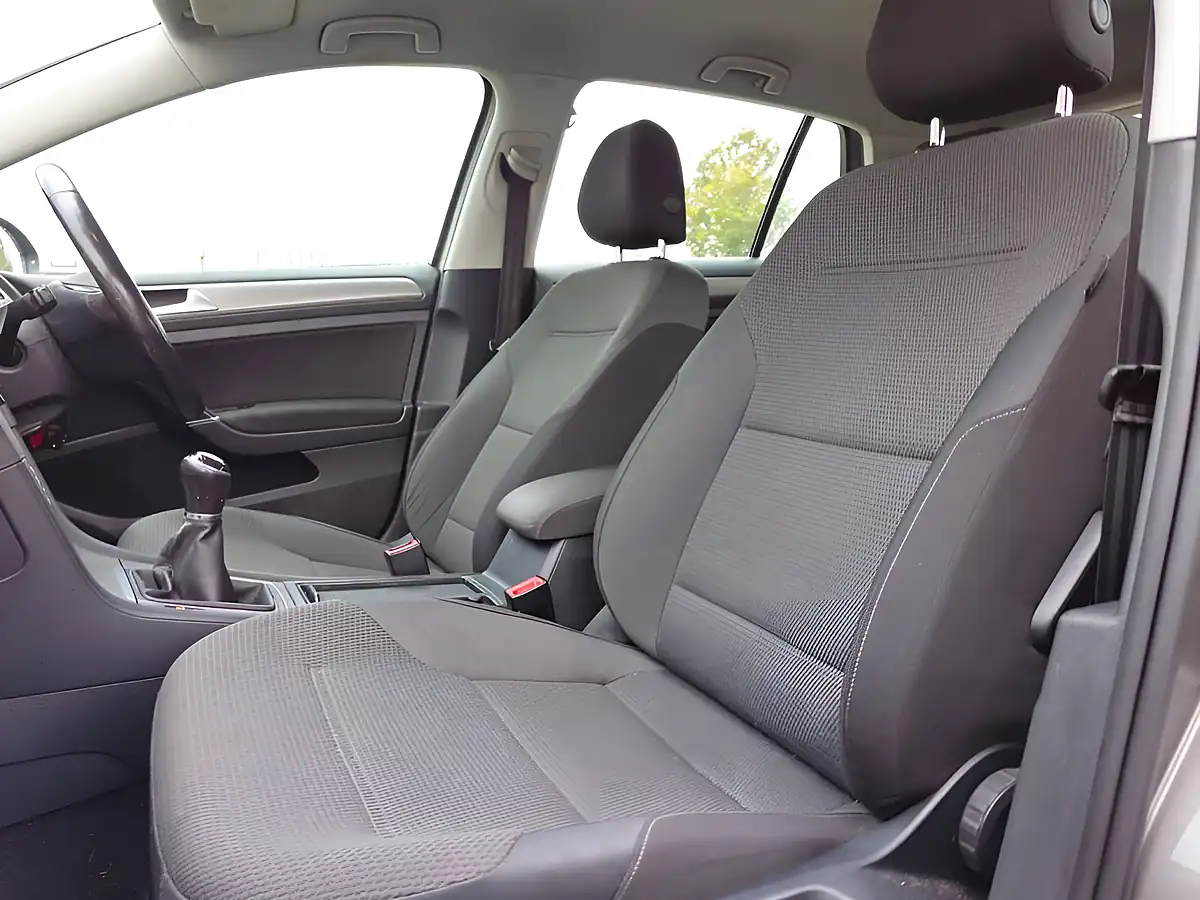 Used 2015 Volkswagen Golf Match Grey - Interior and Exterior details 14