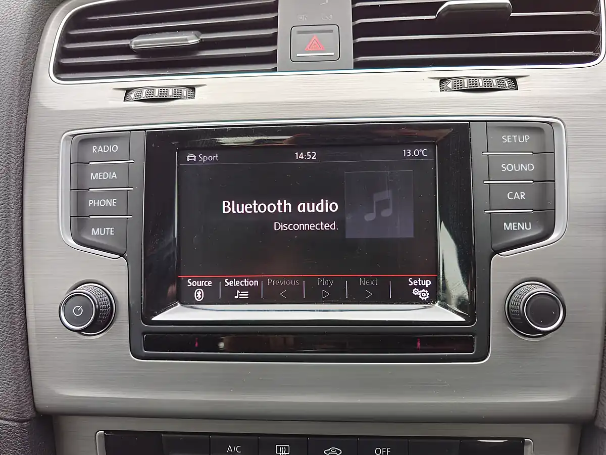 Used 2015 Volkswagen Golf Match Grey - Interior and Exterior details 19