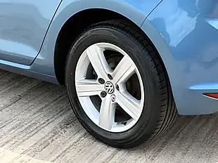 Used 2015 Volkswagen Golf Match Pacific Blue - Interior and Exterior details 16