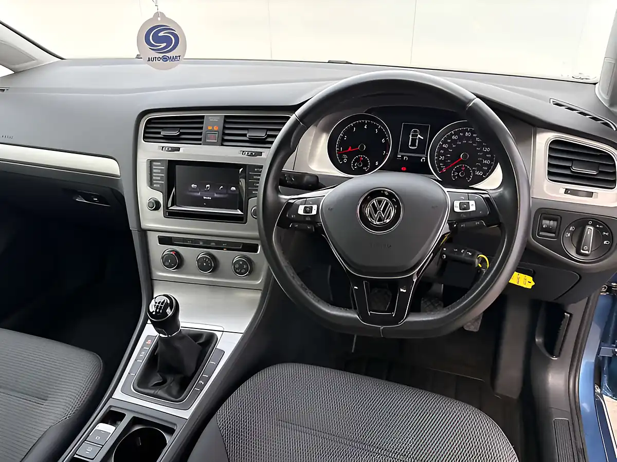 Used 2015 Volkswagen Golf Match Pacific Blue - Interior and Exterior details 17