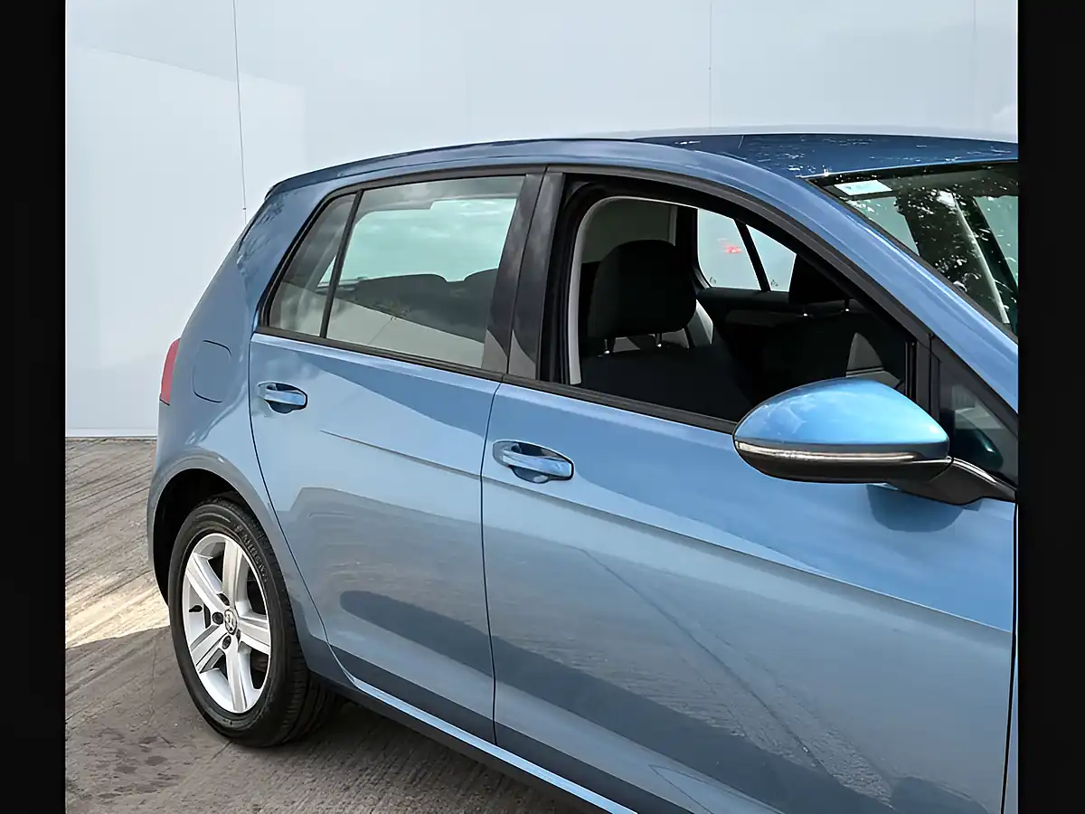 Used 2015 Volkswagen Golf Match Pacific Blue - Interior and Exterior details 7
