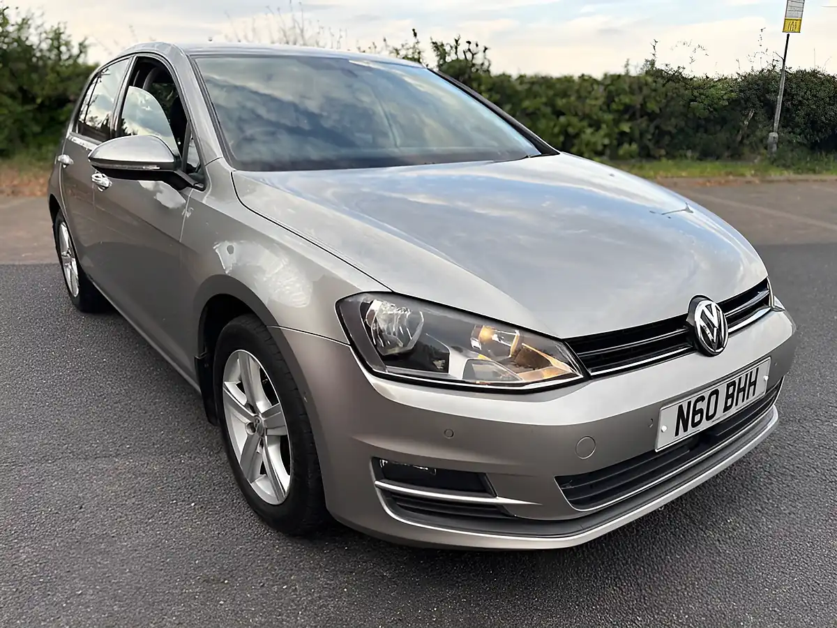Used 2015 Volkswagen Golf Match Silver - Interior and Exterior details 3