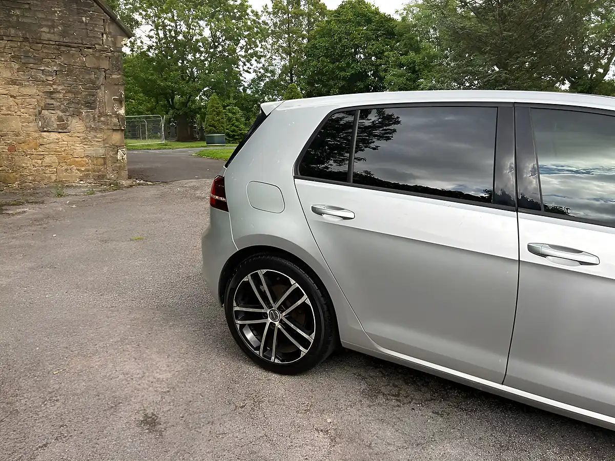 Used 2015 Volkswagen Golf Match Silver - Interior and Exterior details 19