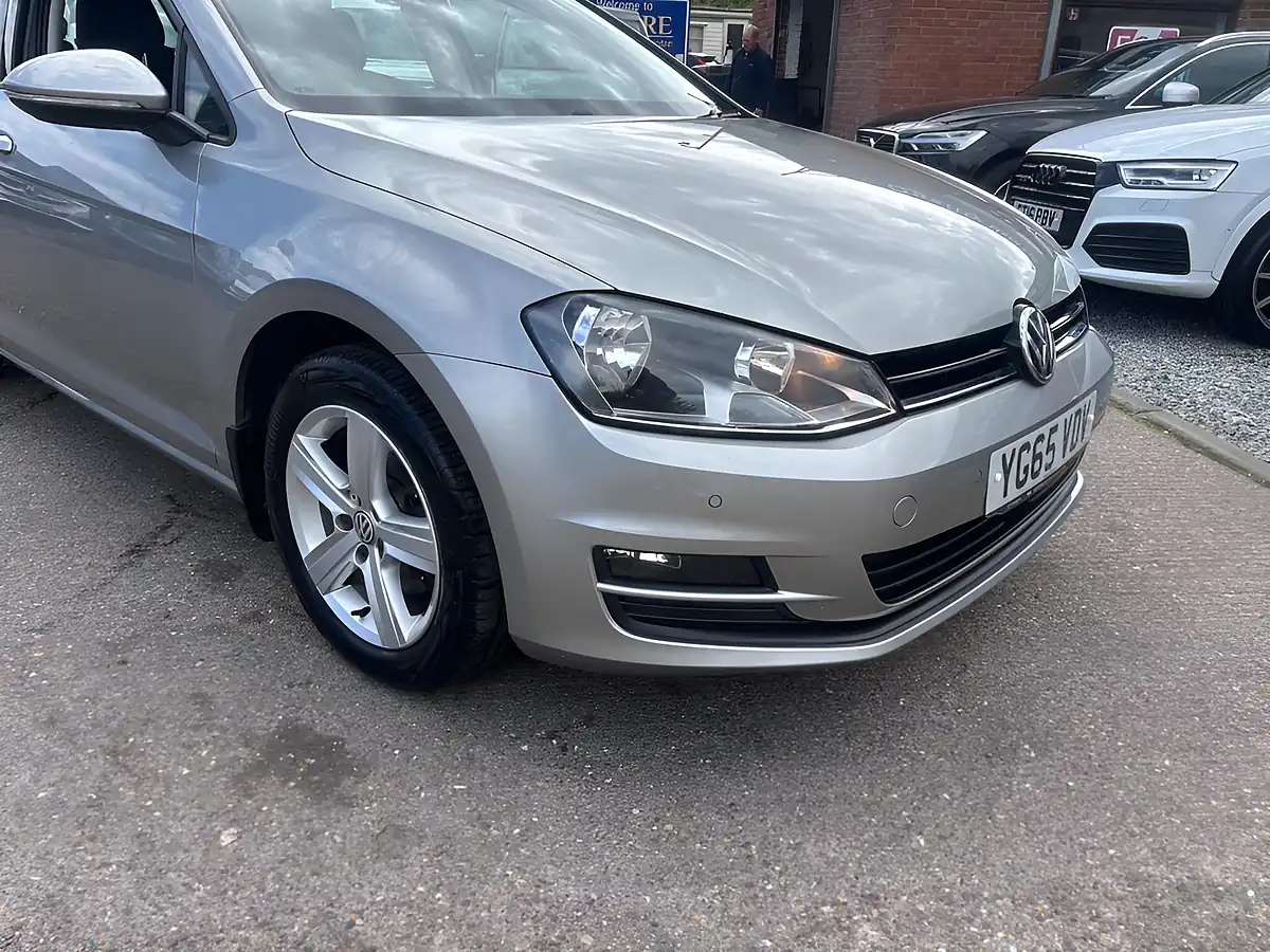 Used 2015 Volkswagen Golf Match Silver - Interior and Exterior details 2