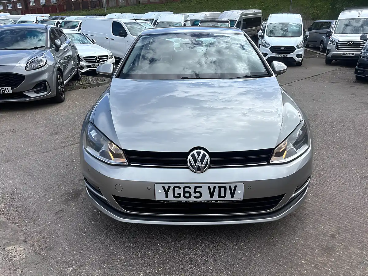 Used 2015 Volkswagen Golf Match Silver - Interior and Exterior details 4
