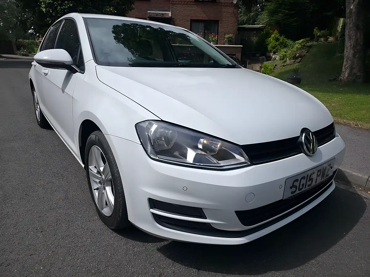 Used 2015 Volkswagen Golf Match White - Interior and Exterior details 2