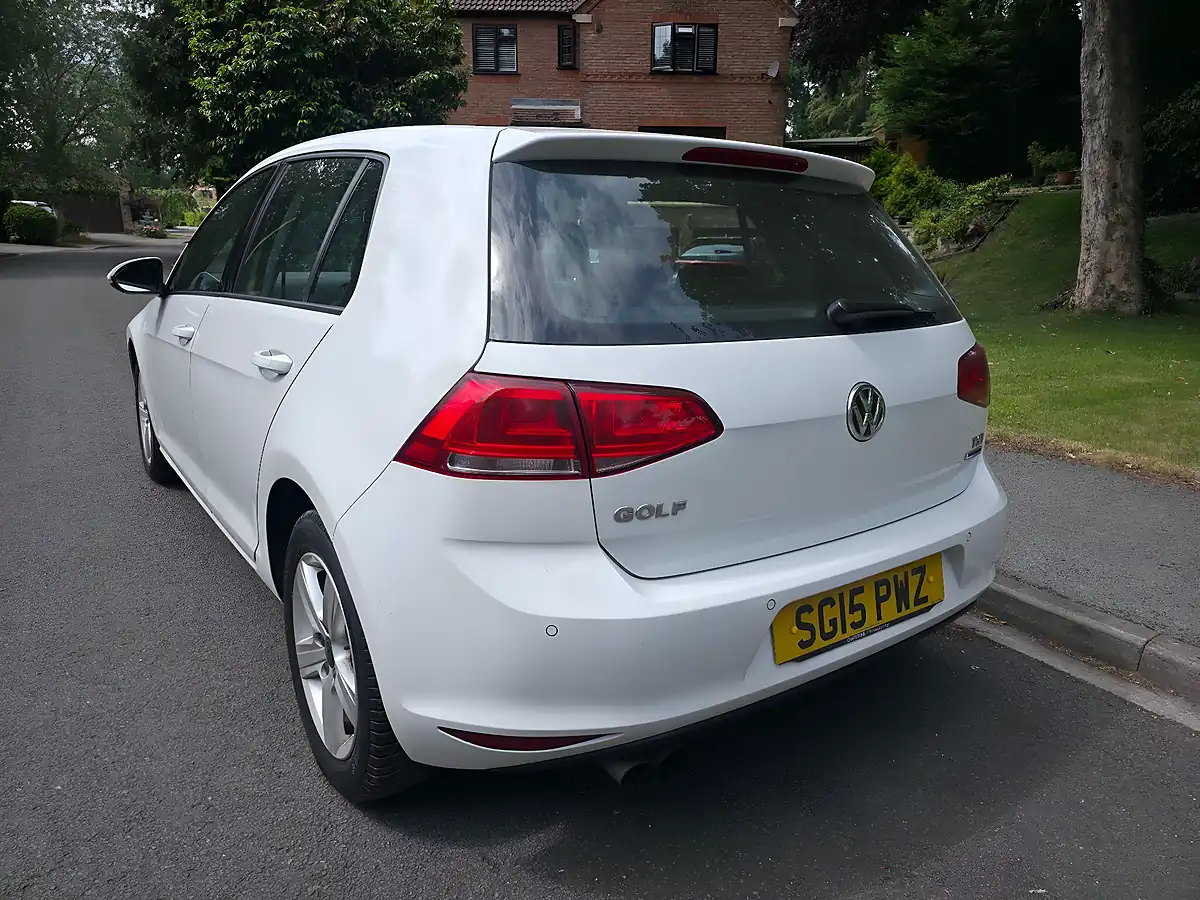 Used 2015 Volkswagen Golf Match White - Interior and Exterior details 3