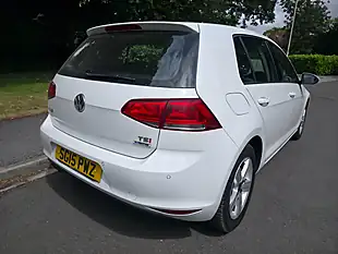 Used 2015 Volkswagen Golf Match White - Interior and Exterior details 7