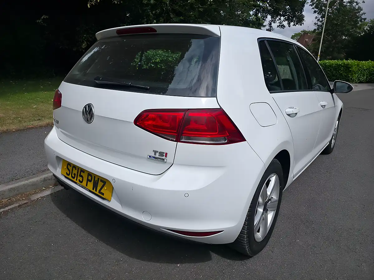 Used 2015 Volkswagen Golf Match White - Interior and Exterior details 7