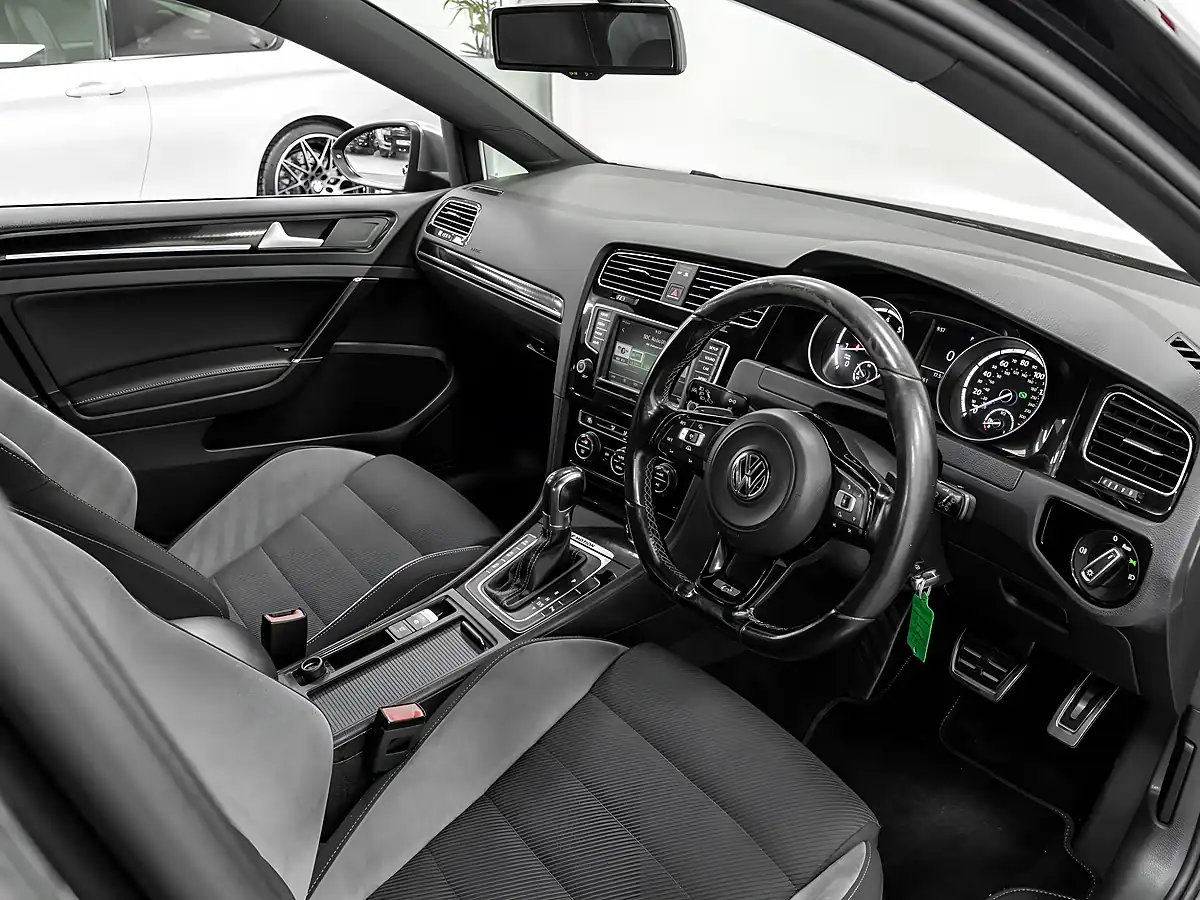 Used 2015 Volkswagen Golf R Black - Interior and Exterior details 14