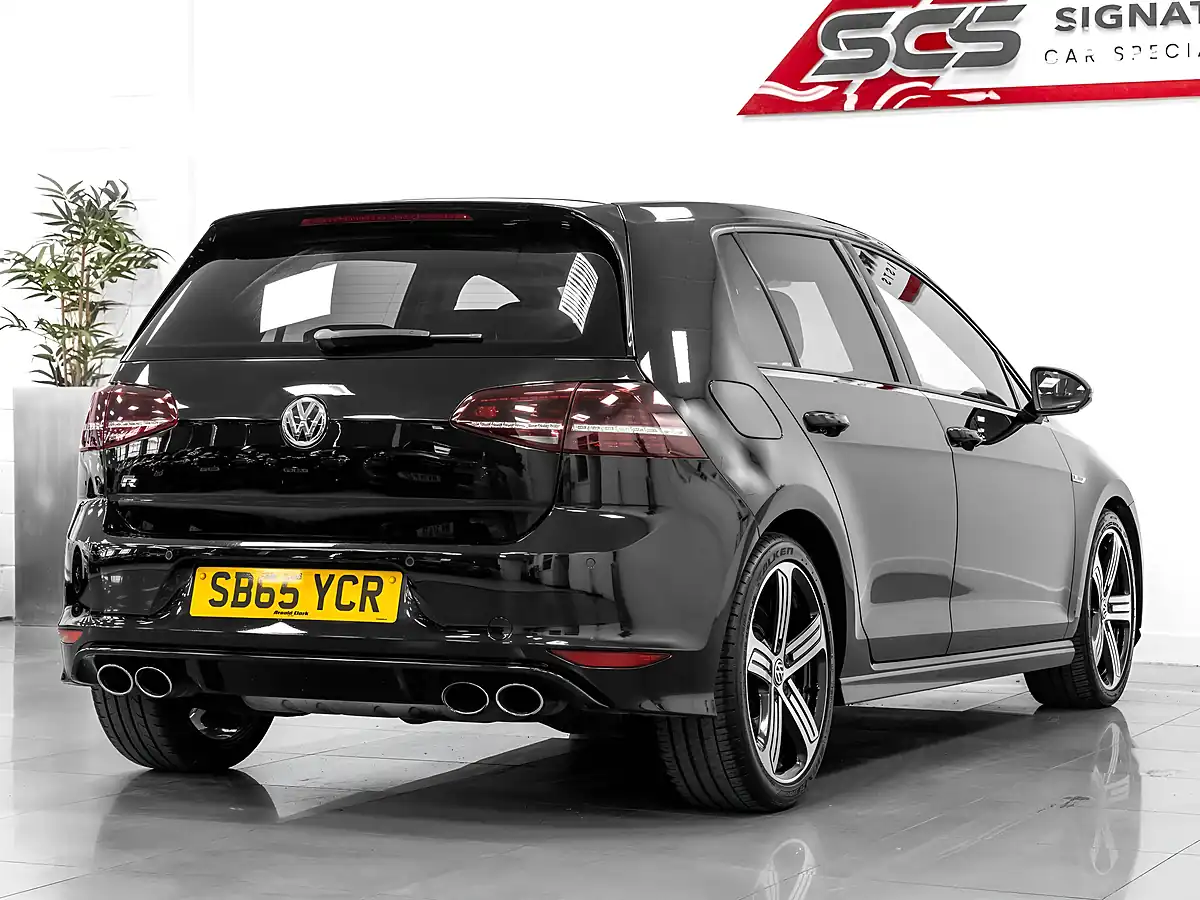 Used 2015 Volkswagen Golf R Black - Interior and Exterior details 3