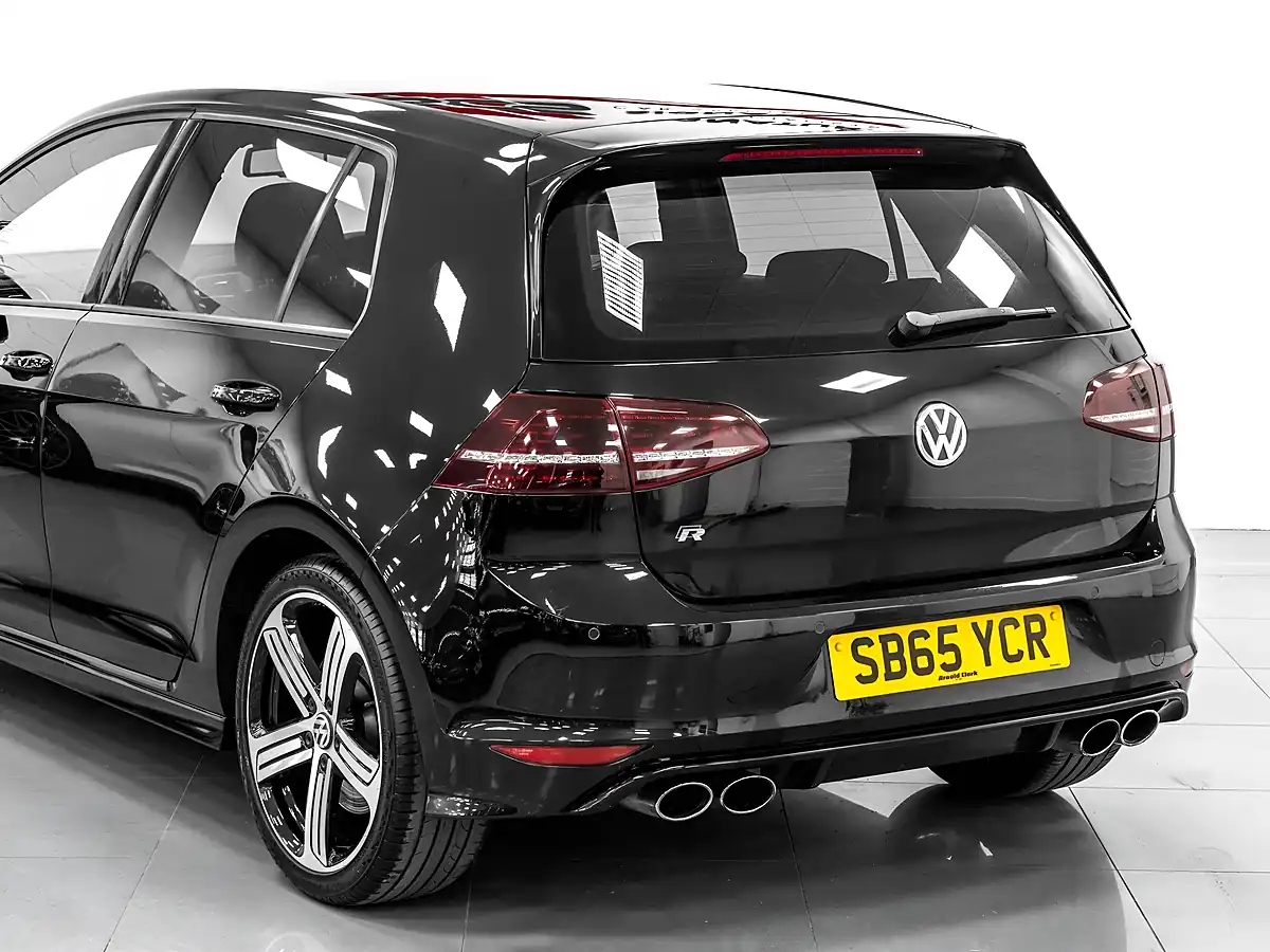 Used 2015 Volkswagen Golf R Black - Interior and Exterior details 8
