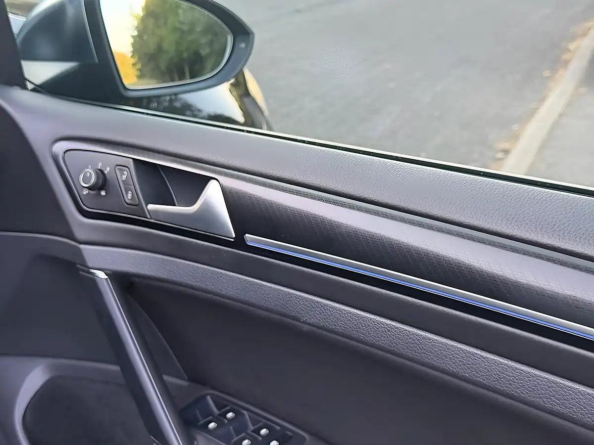 Used 2015 Volkswagen Golf R Black - Interior and Exterior details 10