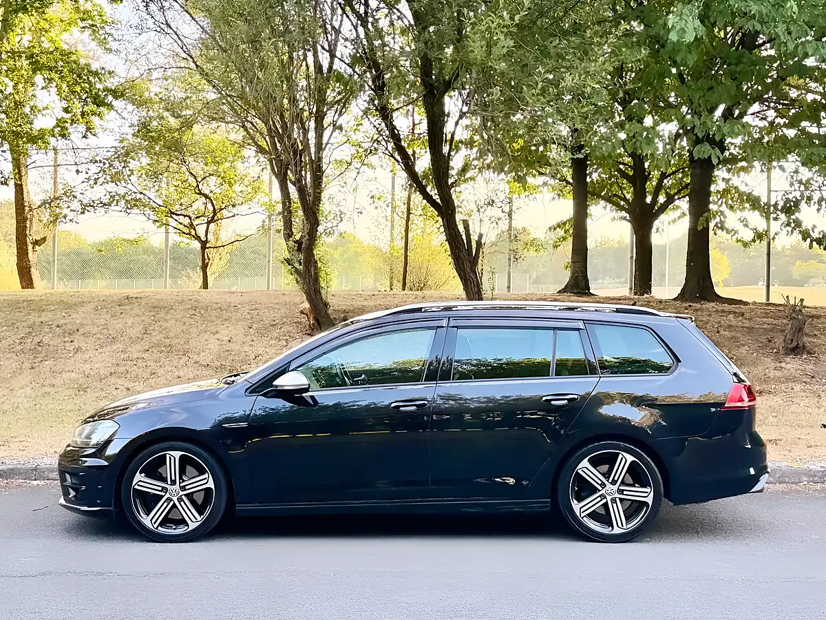 Used 2015 Volkswagen Golf R Black - Interior and Exterior details 13
