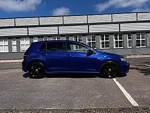 Used 2015 Volkswagen Golf R Blue - Interior and Exterior details 7