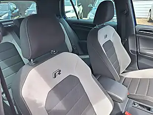 Used 2015 Volkswagen Golf R Blue - Interior and Exterior details 12
