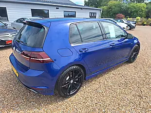 Used 2015 Volkswagen Golf R Blue - Interior and Exterior details 18