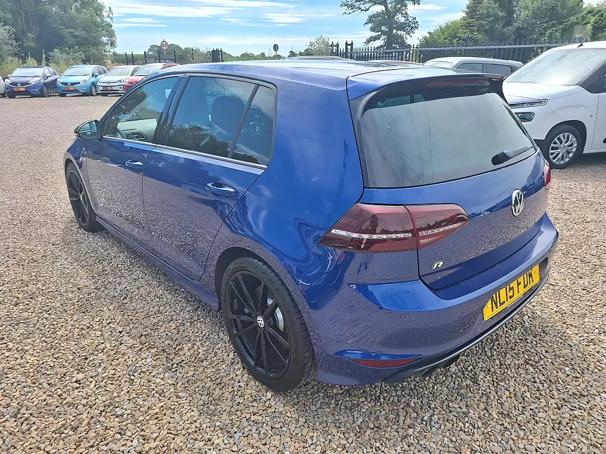 Used 2015 Volkswagen Golf R Blue - Interior and Exterior details 4