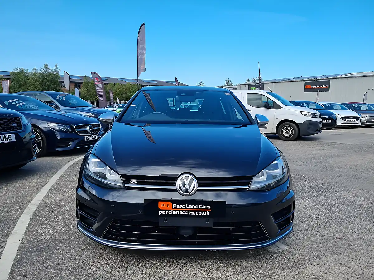 Used 2015 Volkswagen Golf R Deep Black Pearl - Interior and Exterior details 3