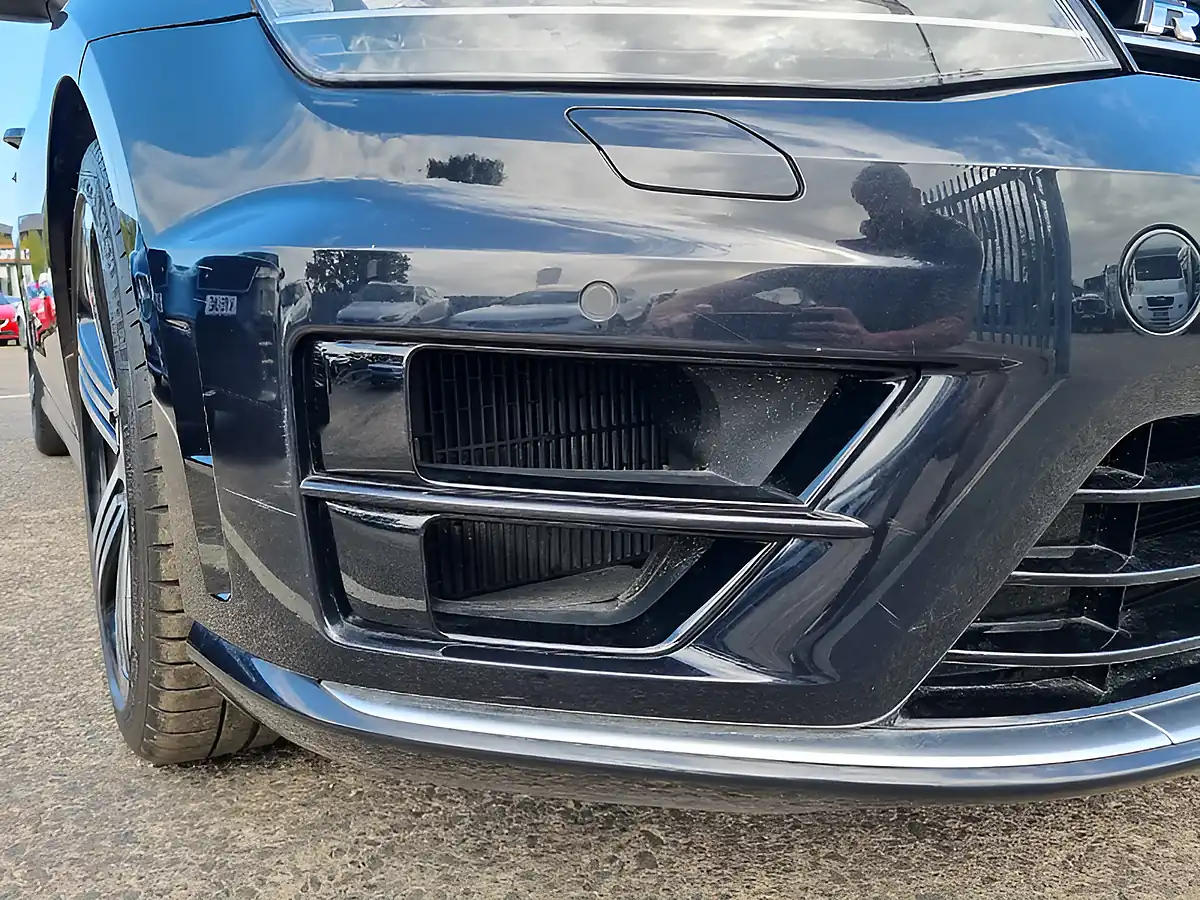 Used 2015 Volkswagen Golf R Deep Black Pearl - Interior and Exterior details 5