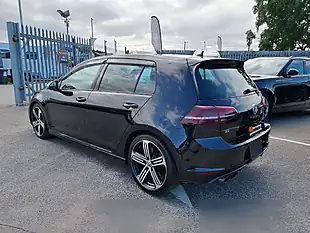 Used 2015 Volkswagen Golf R Deep Black Pearl - Interior and Exterior details 9