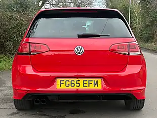 Used 2015 Volkswagen Golf R-Line Red - Interior and Exterior details 7