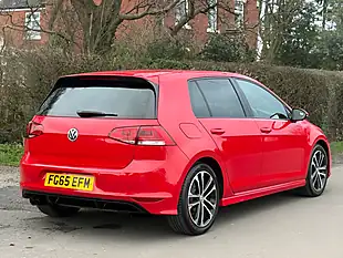Used 2015 Volkswagen Golf R-Line Red - Interior and Exterior details 8
