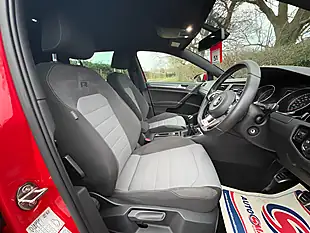 Used 2015 Volkswagen Golf R-Line Red - Interior and Exterior details 9