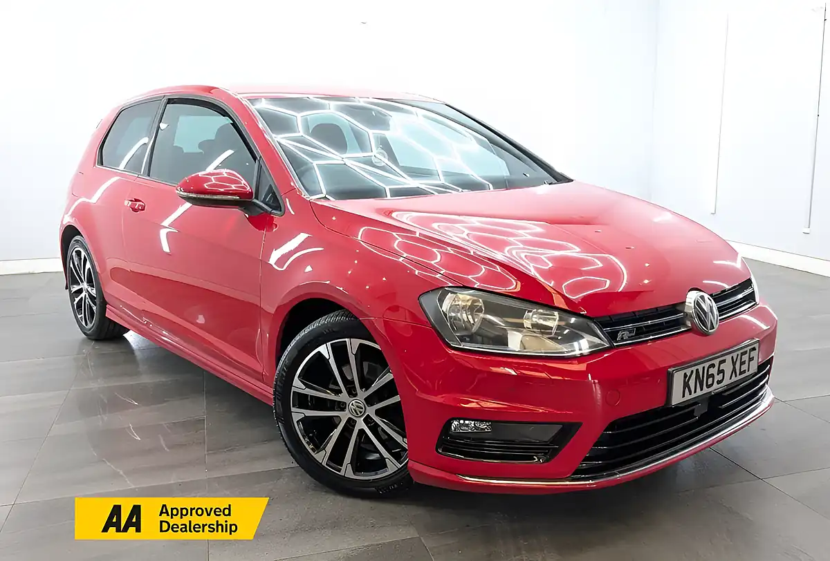 Used 2015 Volkswagen Golf R-Line Tornado Red - Front View