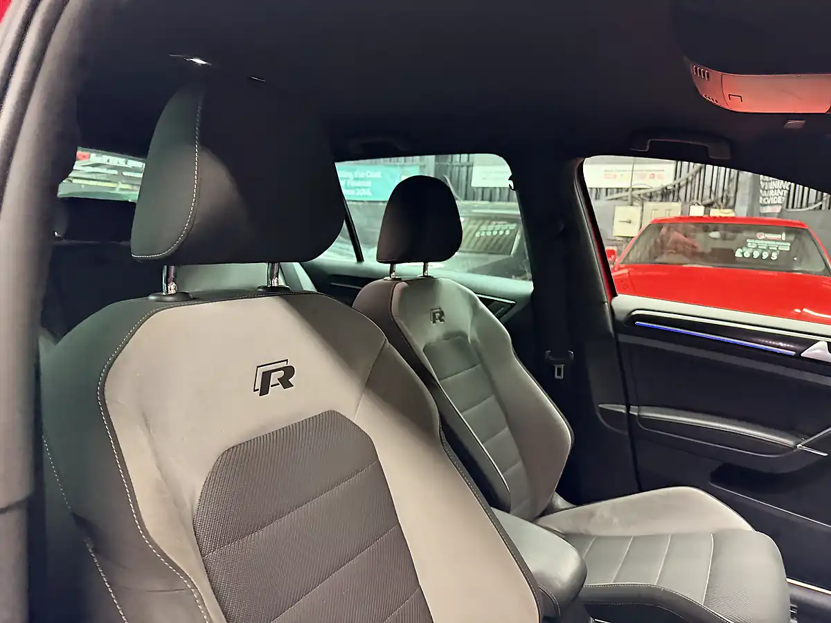 Used 2015 Volkswagen Golf R Red - Interior and Exterior details 19