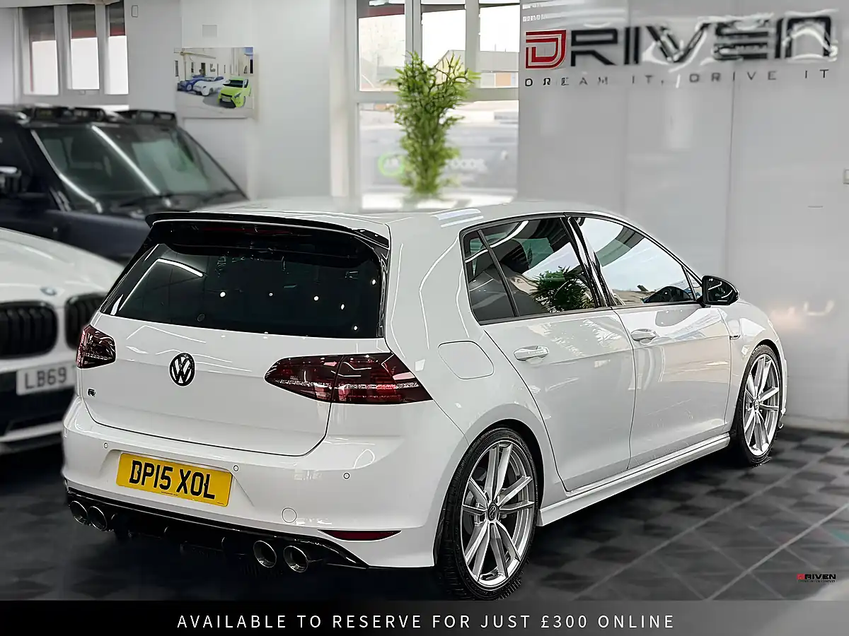 Used 2015 Volkswagen Golf R White - Interior and Exterior details 10