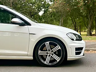 Used 2015 Volkswagen Golf R White - Interior and Exterior details 18