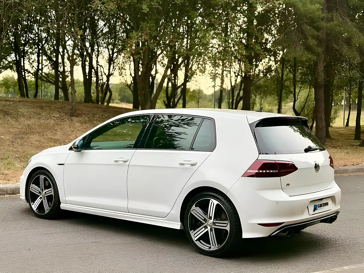 Used 2015 Volkswagen Golf R White - Interior and Exterior details 2