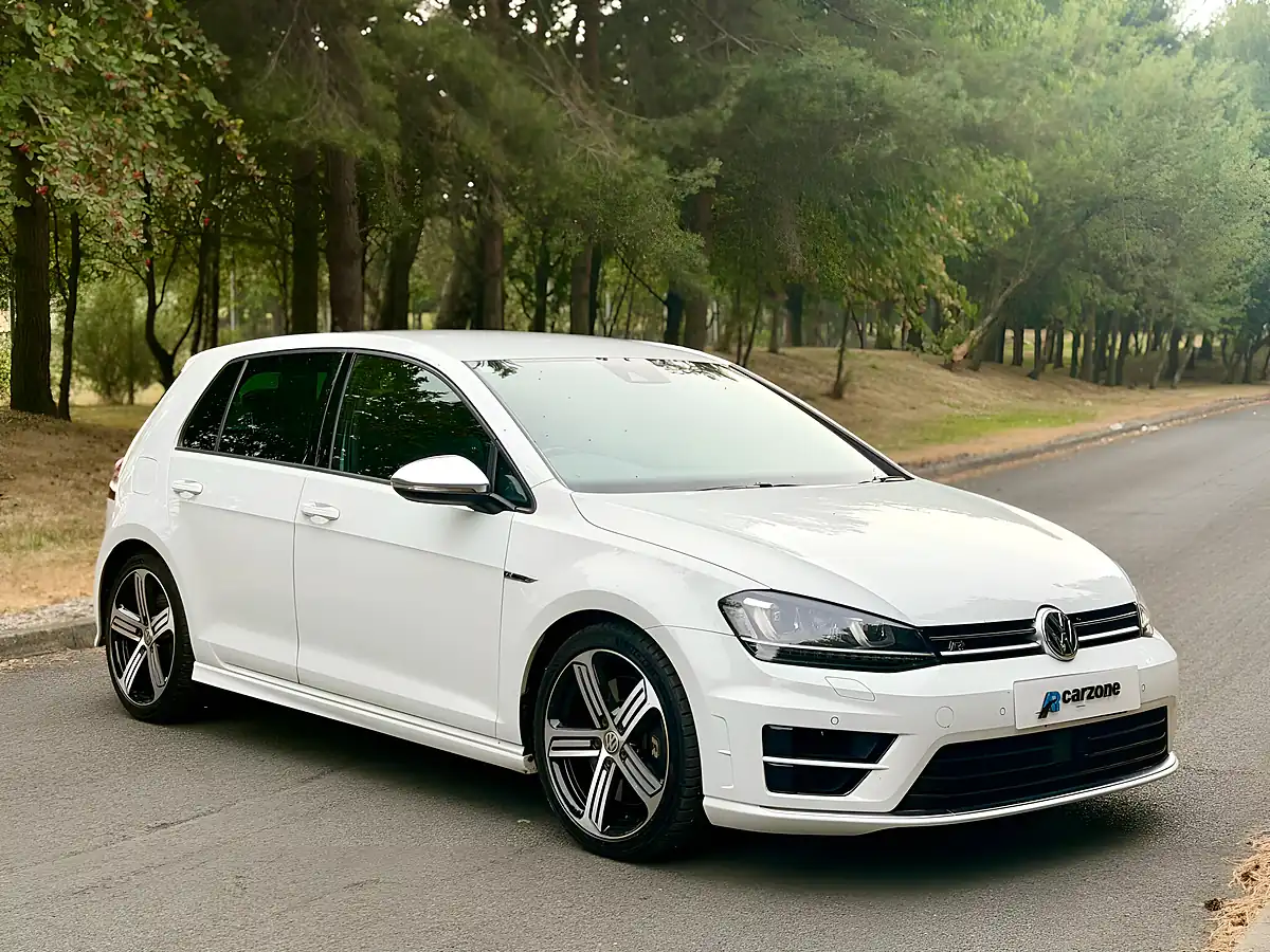 Used 2015 Volkswagen Golf R White - Interior and Exterior details 4