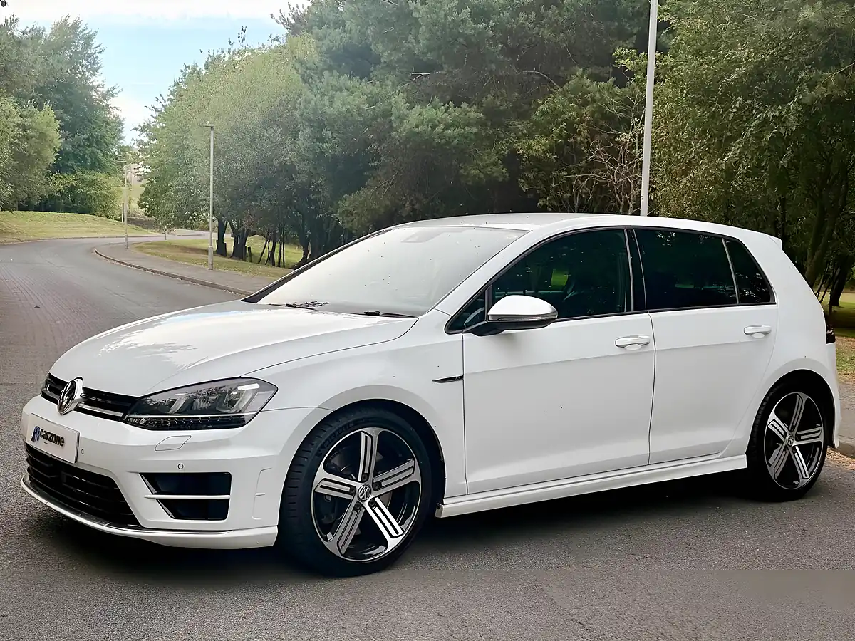 Used 2015 Volkswagen Golf R White - Interior and Exterior details 9