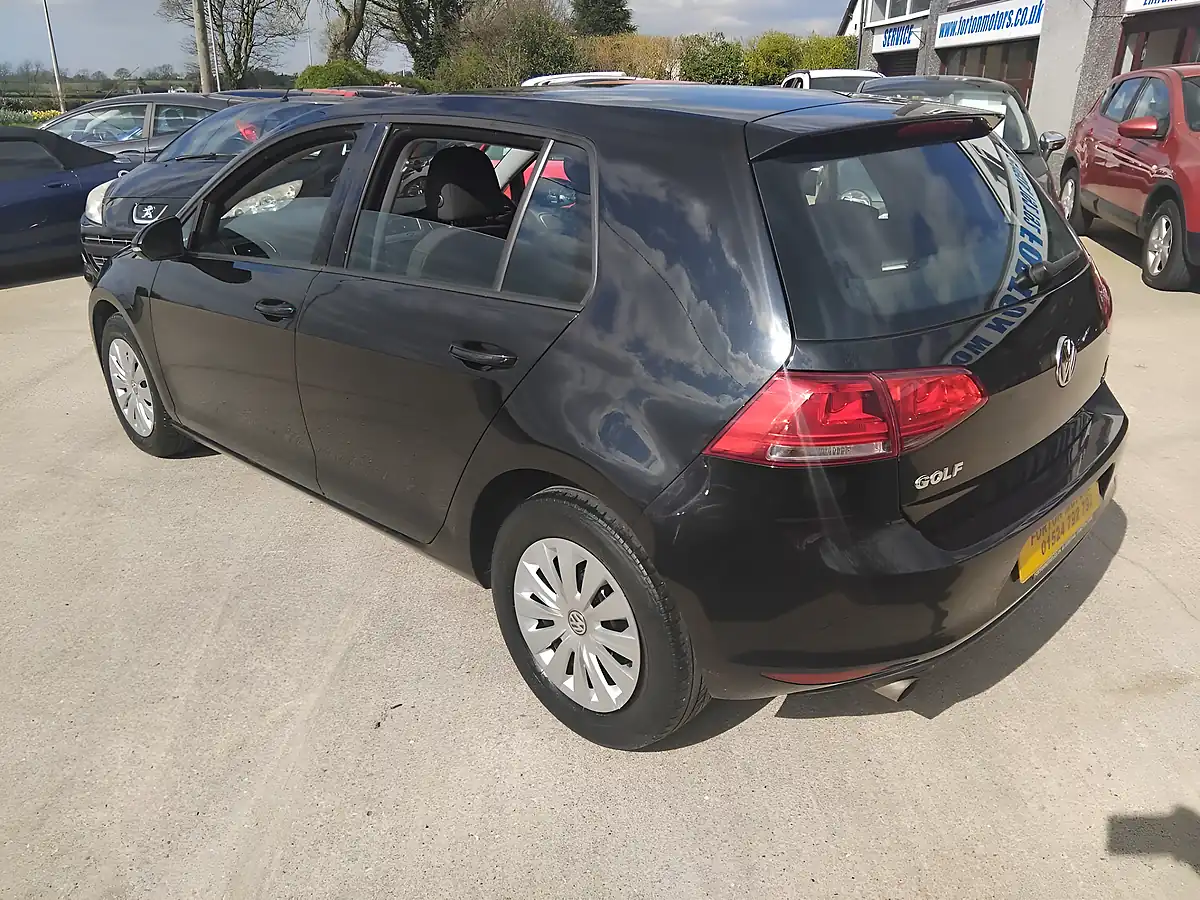 Used 2015 Volkswagen Golf S Black - Interior and Exterior details 10
