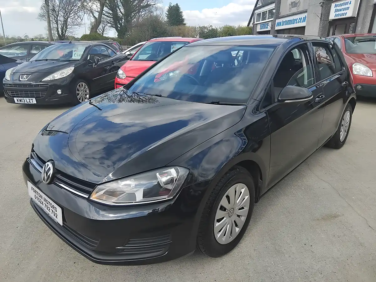 Used 2015 Volkswagen Golf S Black - Interior and Exterior details 4