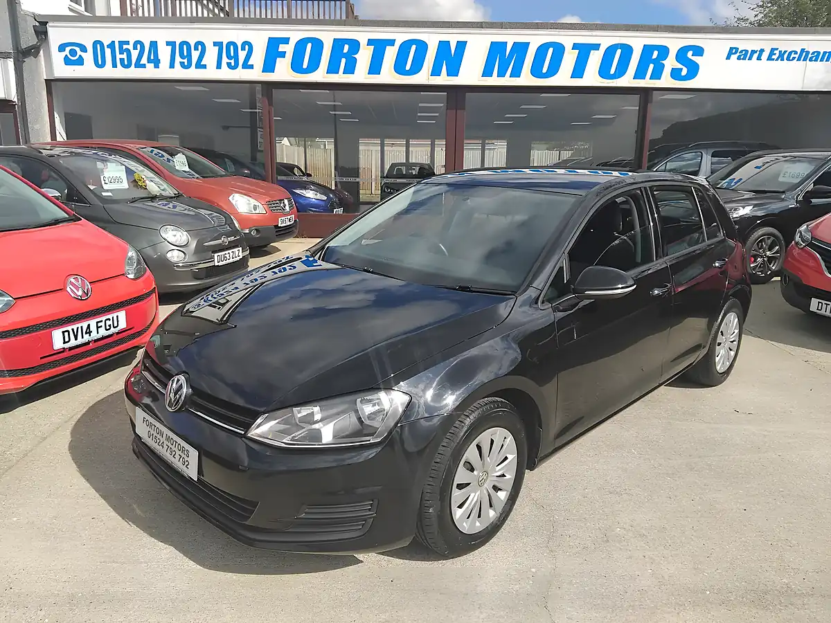 Used 2015 Volkswagen Golf S Black - Interior and Exterior details 8