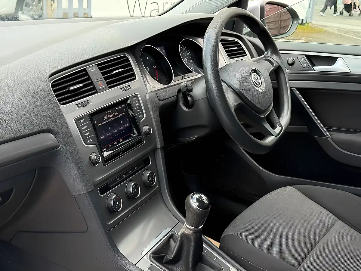 Used 2015 Volkswagen Golf S Silver - Interior and Exterior details 10
