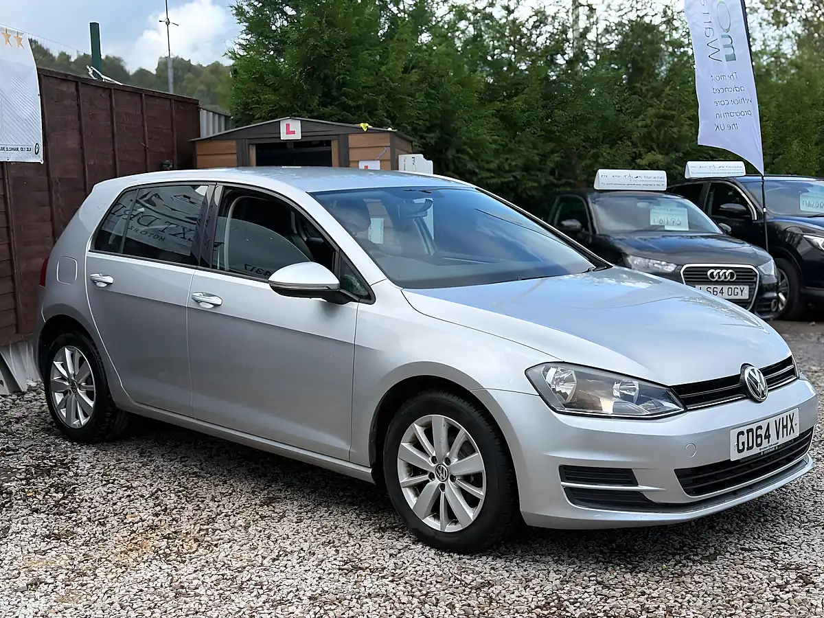 Used 2015 Volkswagen Golf S Silver - Interior and Exterior details 3