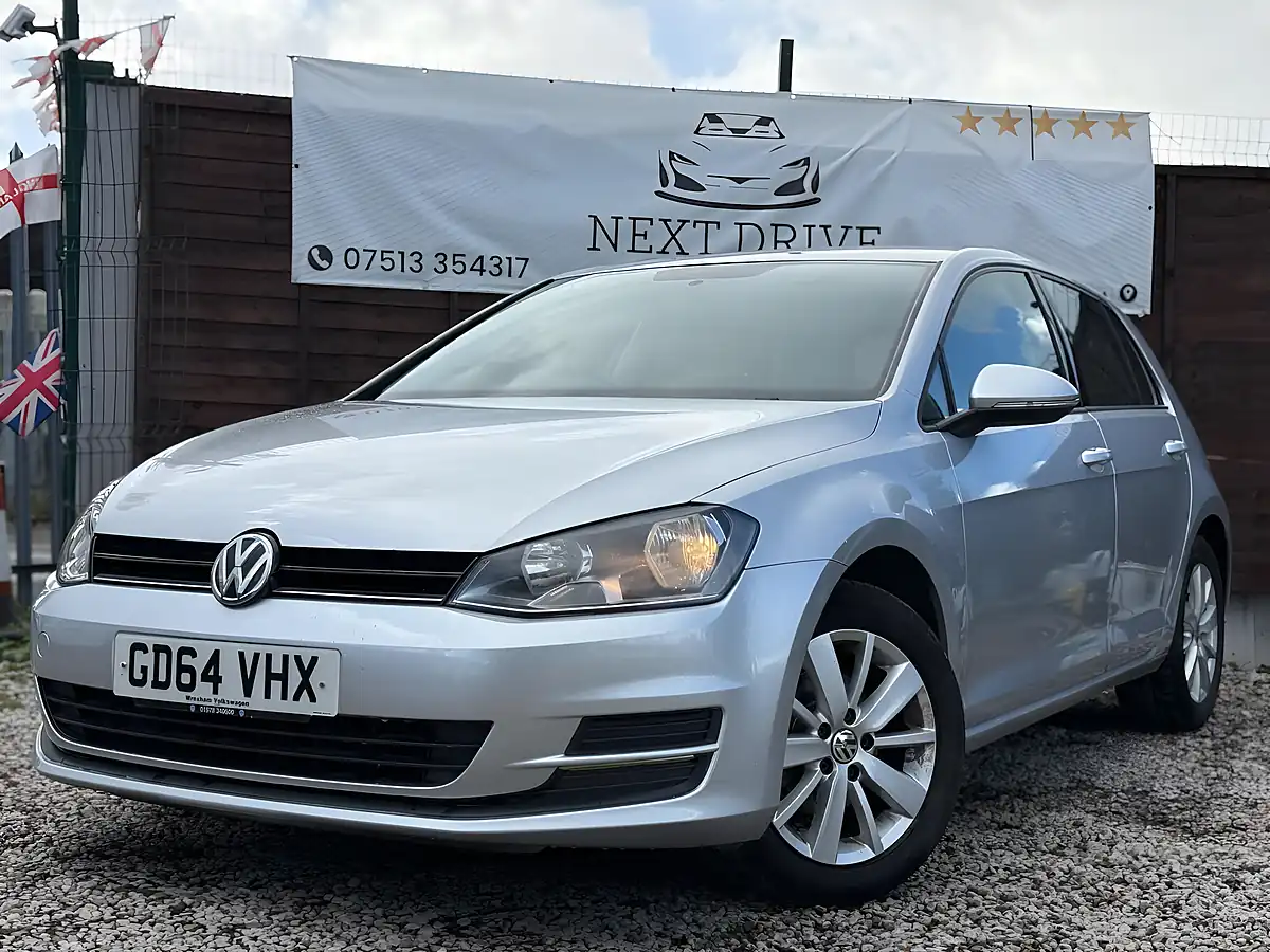 Used 2015 Volkswagen Golf S Silver - Interior and Exterior details 4