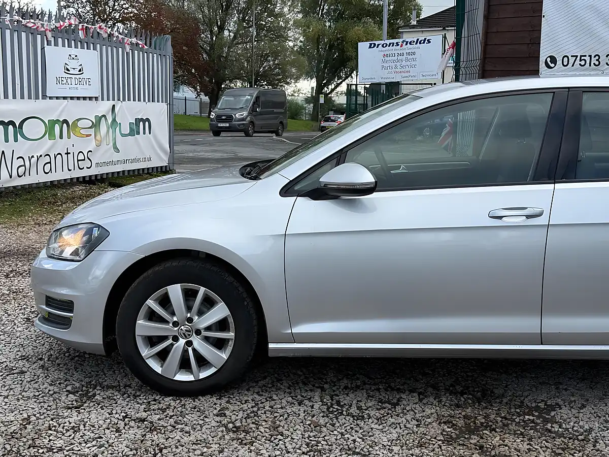 Used 2015 Volkswagen Golf S Silver - Interior and Exterior details 6