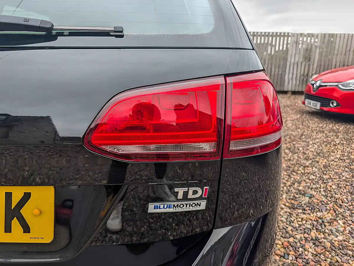 Used 2015 Volkswagen Golf Se Bluemotion Tech Black - Interior and Exterior details 10