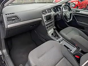 Used 2015 Volkswagen Golf Se Bluemotion Tech Black - Interior and Exterior details 12