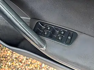 Used 2015 Volkswagen Golf Se Bluemotion Tech Black - Interior and Exterior details 14